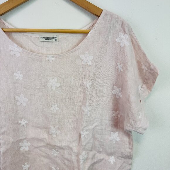 💥BOGO💥 Linen Pink Floral Short Sleeve Top - Picture 2 of 9